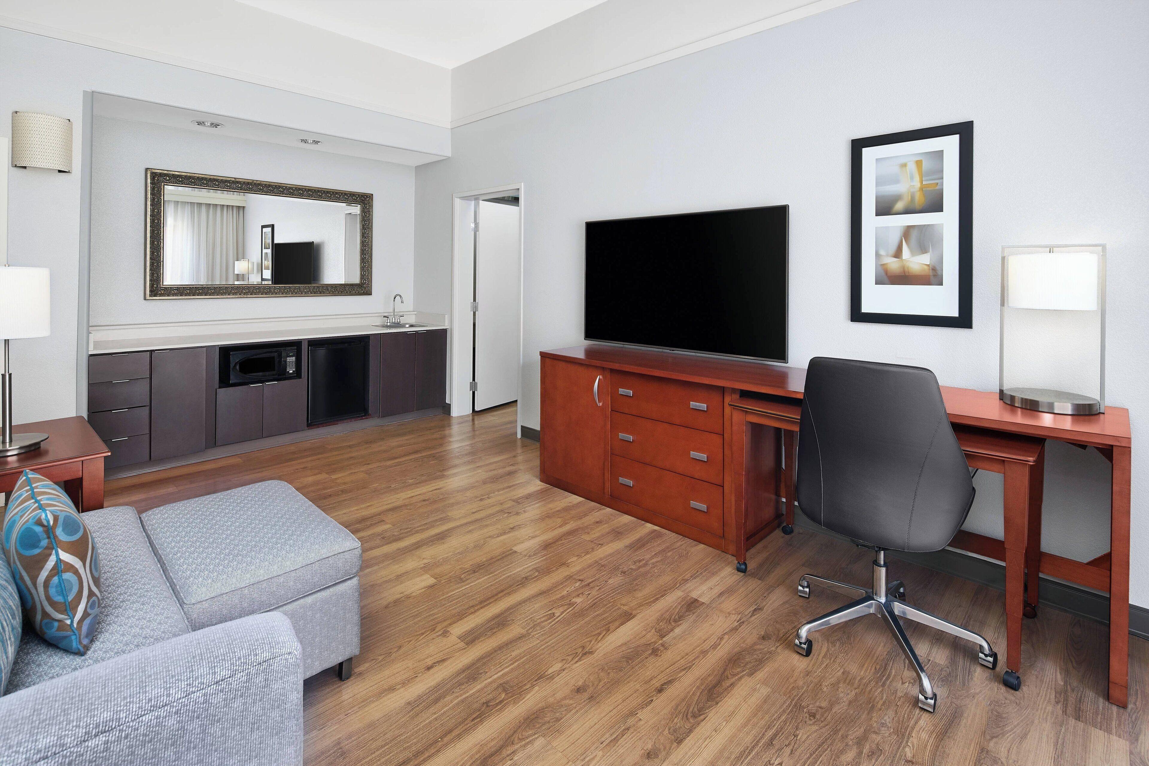 One-Bedroom Suite,1708165383:JPEG