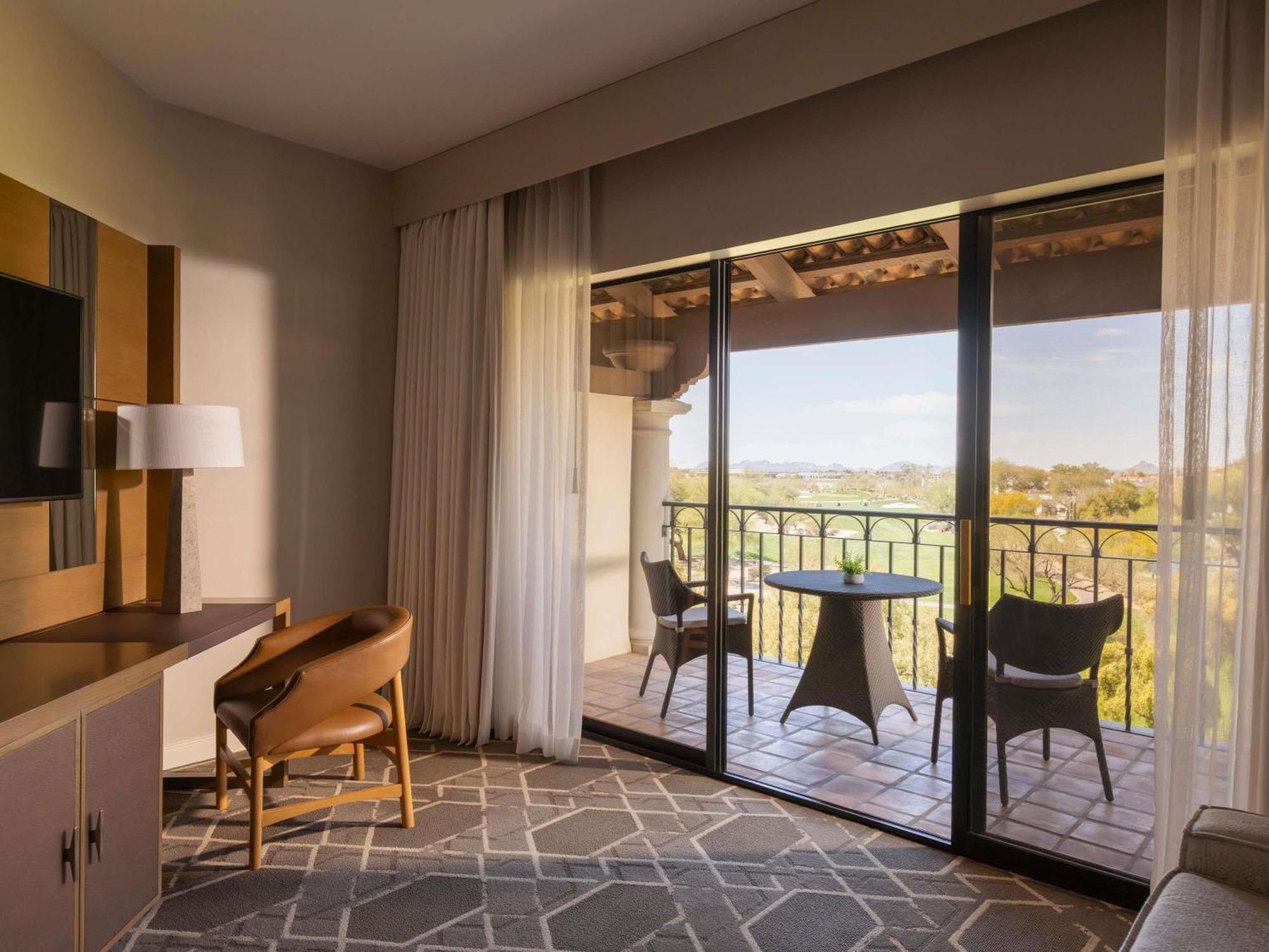 Fairmont Queen Room with Two Queen Beds and Balcony - Golf and Pool View